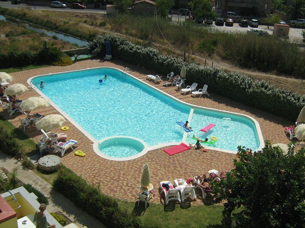 Resort Isola Rossa Боза Екстер'єр фото