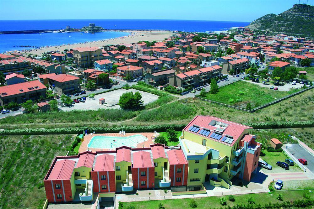 Resort Isola Rossa Боза Екстер'єр фото